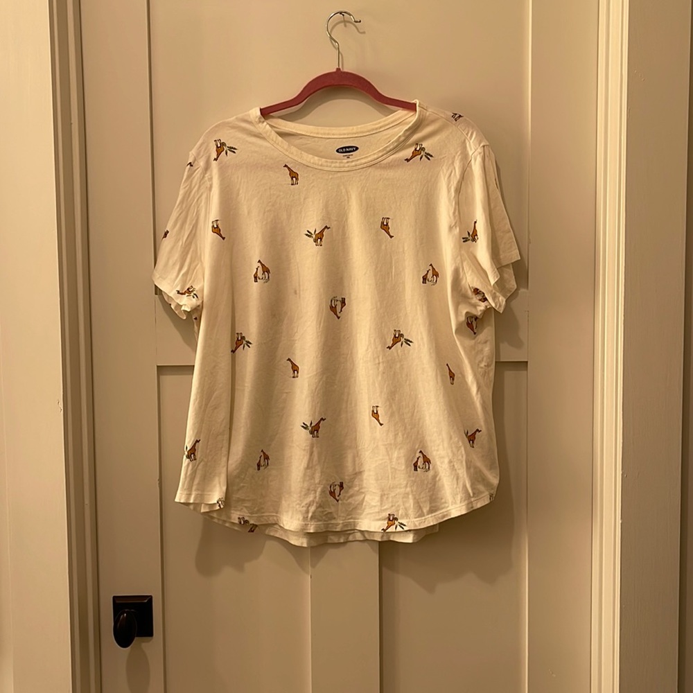 Giraffe shirt